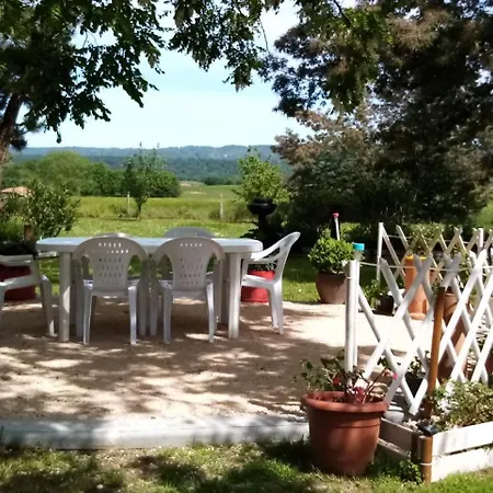 Le Grand Jardin Vakantiehuis Puydarrieux
